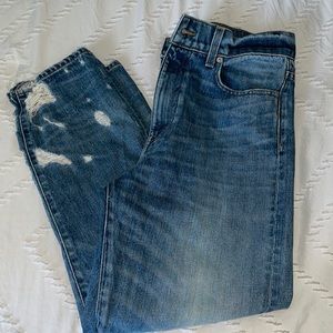 EUC Women’s Rivet & Thread Distressed Blue Jeans Size 27 100% Cotton